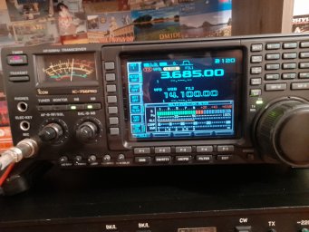 ICOM-756PRO 0