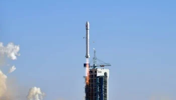 Китай успешно запустил группу спутников для тестирования межспутниковых лазерных коммуникаций